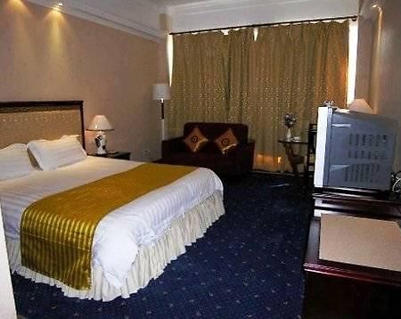 Tibet Hotel ลาซา ภายนอก รูปภาพ